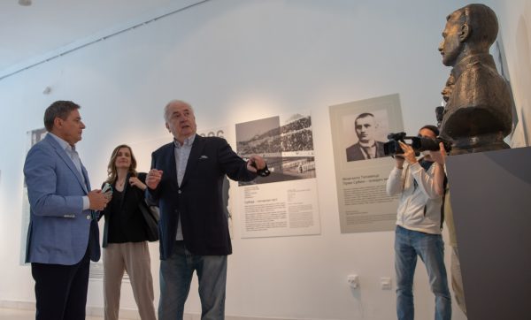 Božidar Maljković ugostio Dragana Stojkovića na izložbi „Put pravih vrednosti“