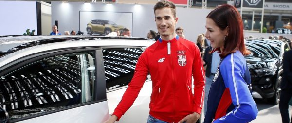 Delegacija Olimpijskog komiteta Srbije u poseti Toyoti na Sajmu automobila