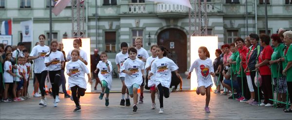 Počeo je sedmi TreninGO Izazov ,,Trčim za školu“! Do 30. novembra 10 škola skuplja kilometre i bori se za vredne nagrade!