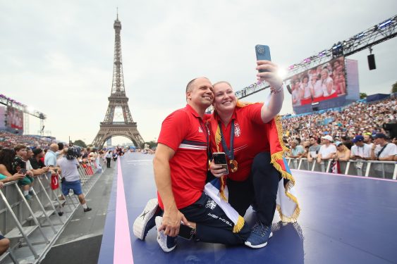 Trenuci za pamćenje: Zlatna medalja streljačkog tandema Zorane Arunović i Damira Mikeca!