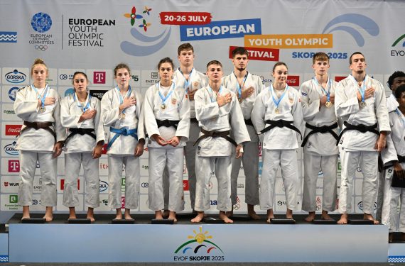 Zlato za džudo miks tim, bronza za badminton miks dubl Latas/Radovanović na EYOF-u!