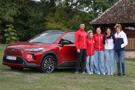 Toyota Srbija i Olimpijski komitet Srbije organizovali ,,Olimpijski eko reli“! Od Beograda do Ražane sportisti i mediji zajedno u ekonomičnoj vožnji!